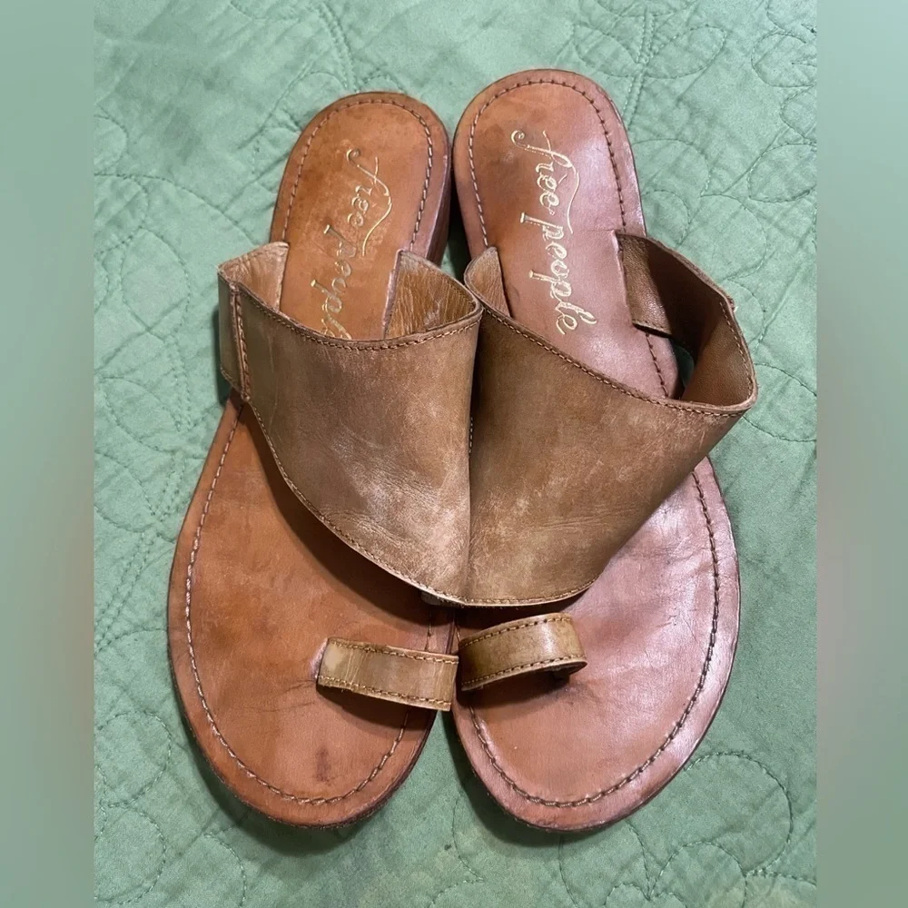 FREE PEOPLE Women's Sant Antoni SANDALS Tan Leather Toe Post size 39EU/ 8US